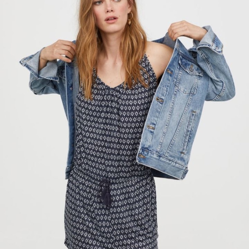 H&M Navy Blue & White Pattern Summer Romper Size: Large
